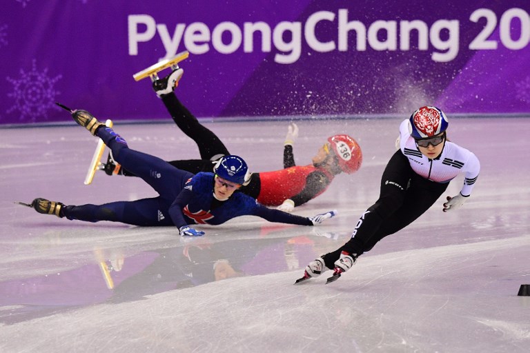 Mala suerte de patinadora Elise Christie en Olímpicos de 