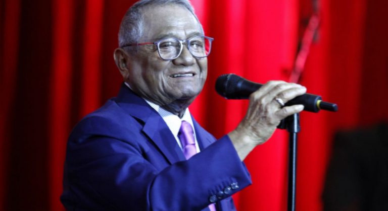 Manzanero desea que México avance en el mundial de Rusia