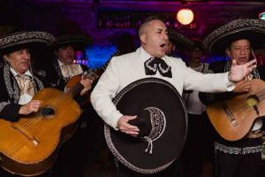 día mariachi
