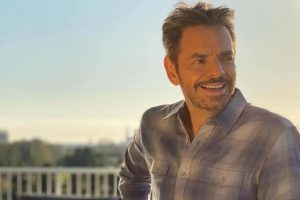 Eugenio Derbez escultura Acapulco | Coolture