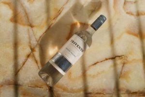 vino blanco con malbec