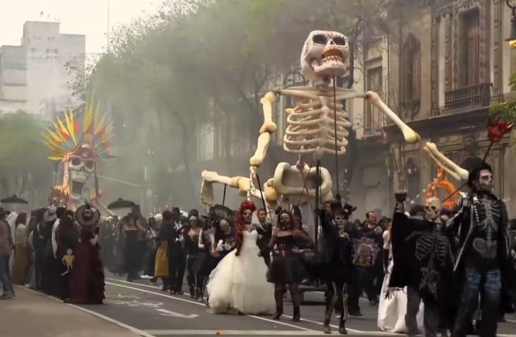 Prepárate Para El Desfile De Día De Muertos: Ruta, Horario Y Fecha ...